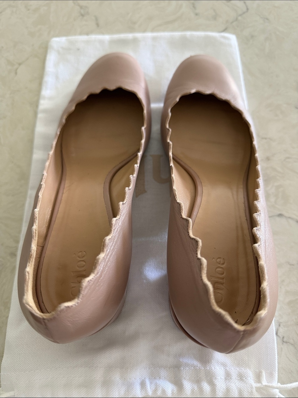 Chloe Lauren Scalloped Nude Leather Block Heel Pump - Picture 3 of 10